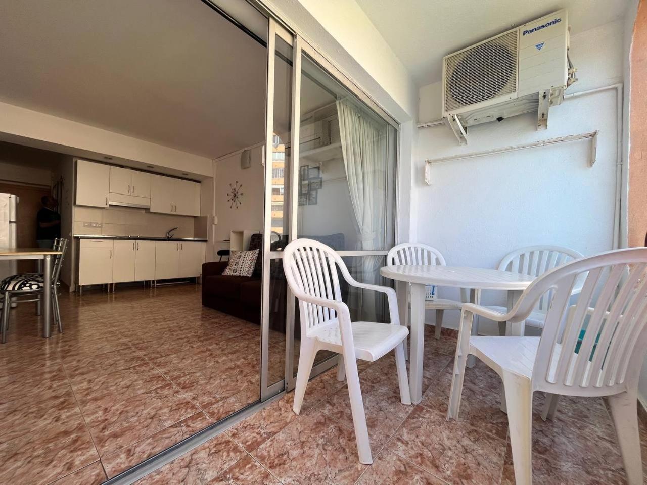Estudio Con Tres Piscinas Comunitarias Y Pista De Tenis Roses Exterior foto