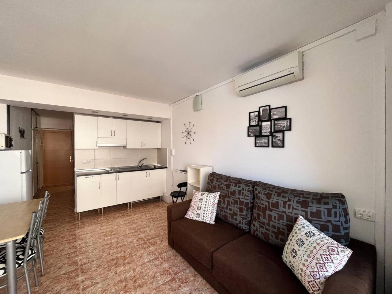 Estudio Con Tres Piscinas Comunitarias Y Pista De Tenis Roses Exterior foto