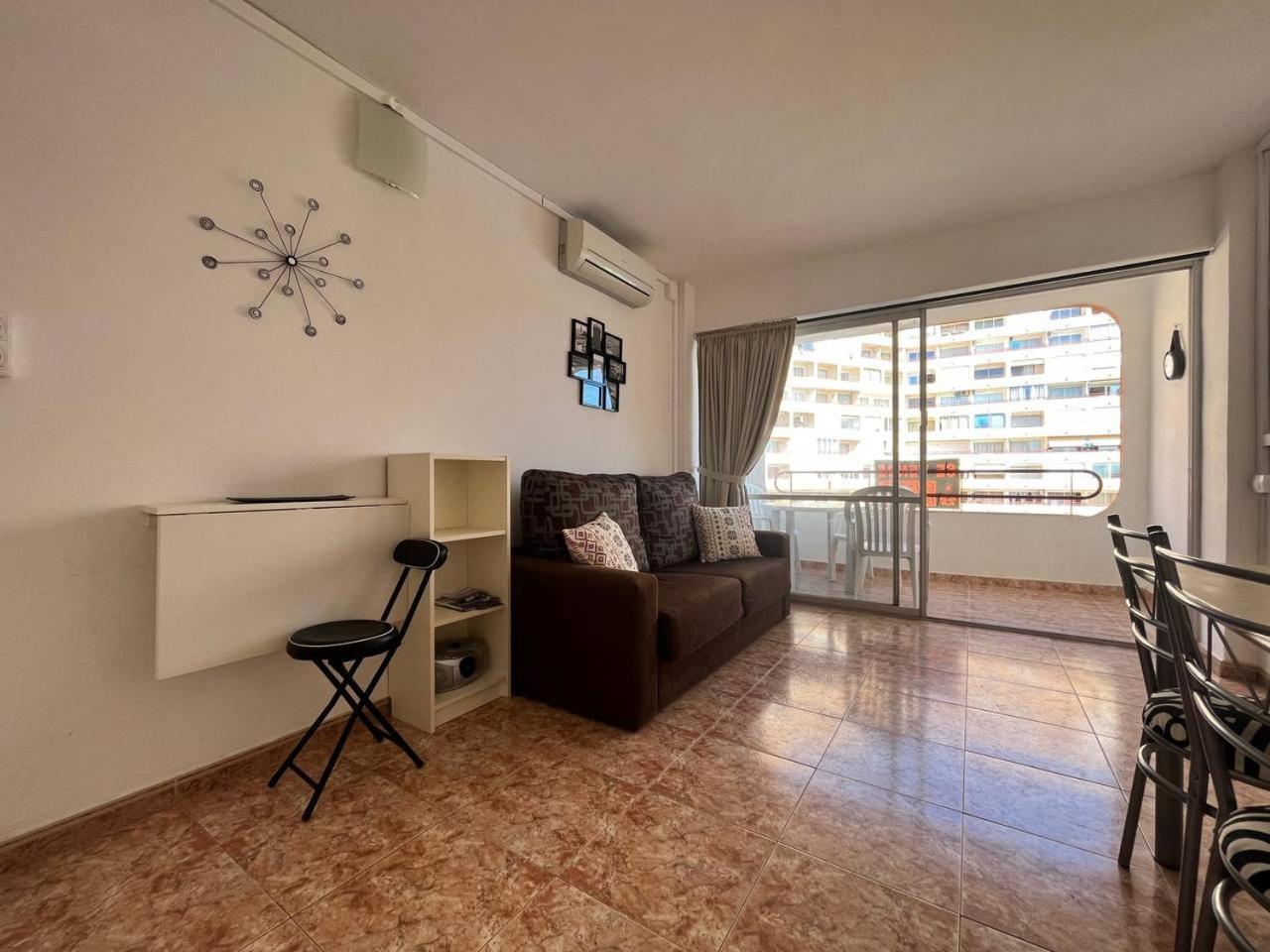 Estudio Con Tres Piscinas Comunitarias Y Pista De Tenis Roses Exterior foto